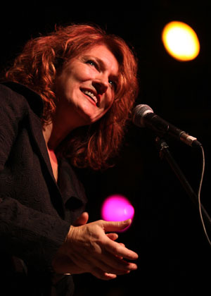 Lisa Mills - photo thanks to Alan White