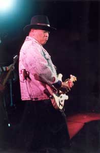 Sherman Robertson at the Great British Rn'B Festival, Colne 2004. Photo copyright and thanks to Simon Redley - kudosphotos@aol.com