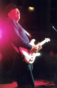 Sherman Robertson at the Great British Rn'B Festival, Colne 2004. Photo copyright and thanks to Simon Redley - kudosphotos@aol.com