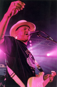 Sherman Robertson at the Stanley Blues Festival 2004. Photo copyright and thanks to Simon Redley - kudosphotos@aol.com