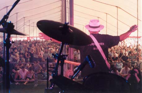 Sherman Robertson at the Stanley Blues Festival 2004. Photo copyright and thanks to Simon Redley - kudosphotos@aol.com