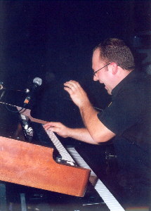 Sherman Robertson UK tour 2003.